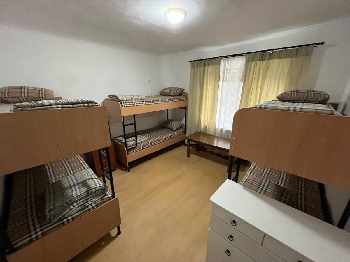 Fox Hostel Киев Экстерьер фото