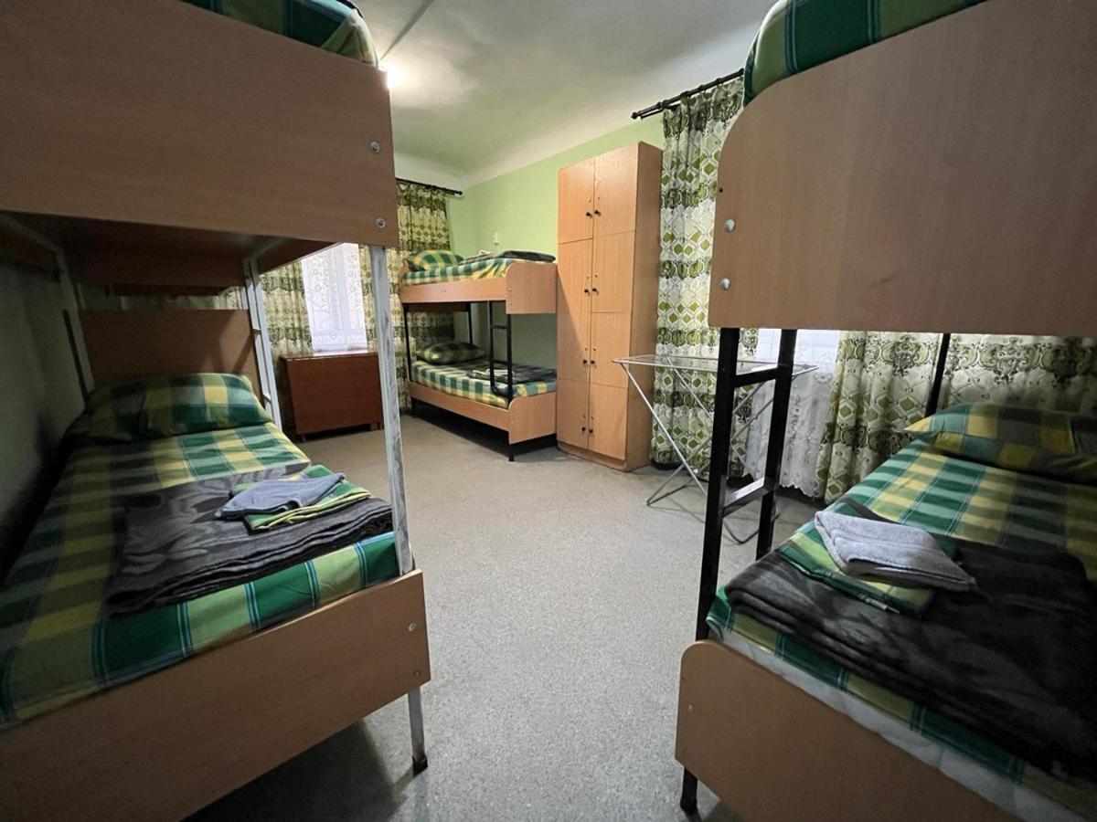 Fox Hostel Киев Экстерьер фото